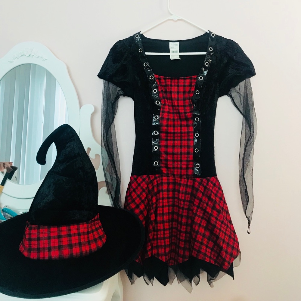 Witch costume